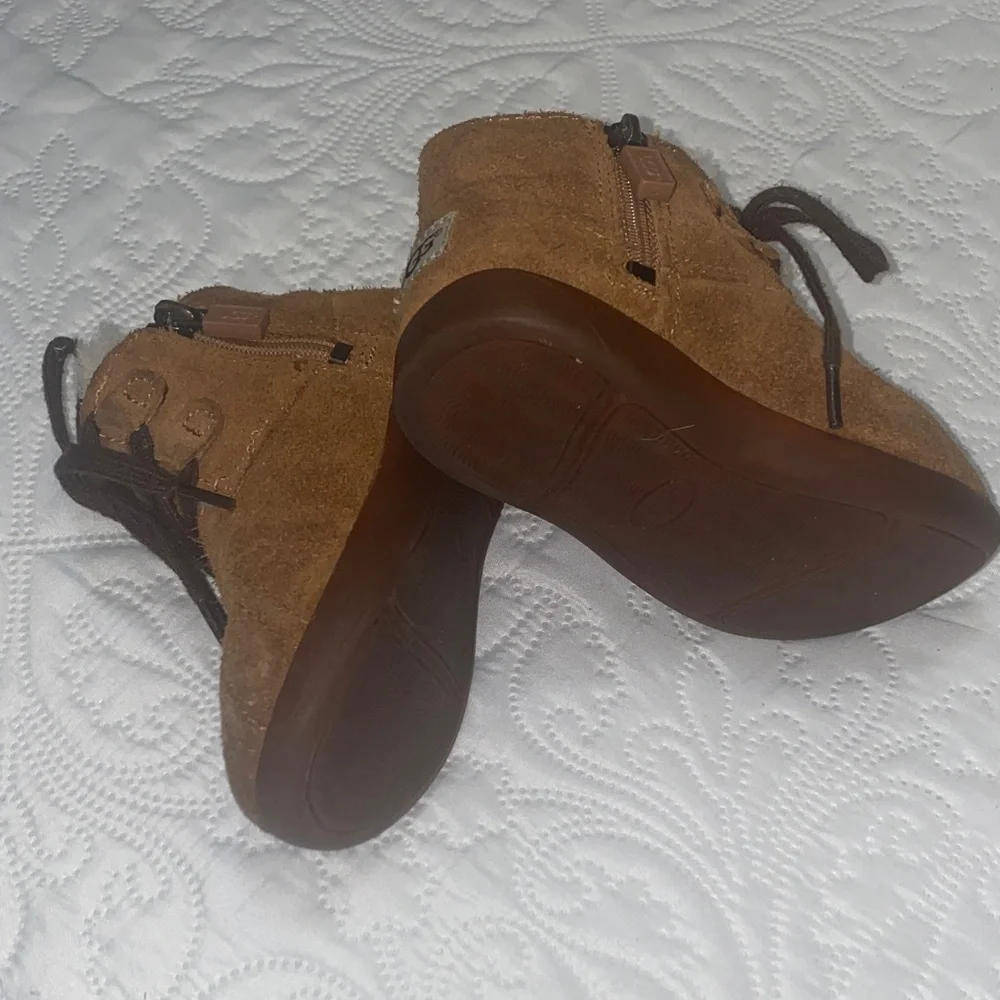 UGG cozy stylish